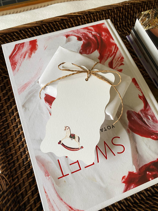 Scalloped Christmas Tags